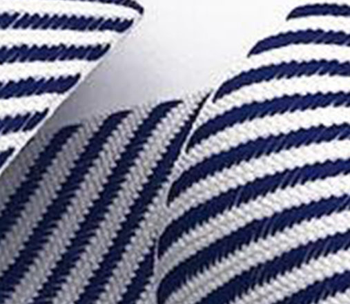 Ruban à rayures bleu marine et blanc pour matelas, vue bandeau