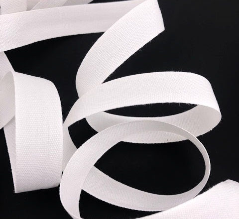 Ruban de toile blanc